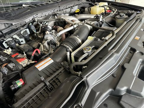 Certified 2021 Ford F250 Lariat w/ Tremor Off-Road Package image 20