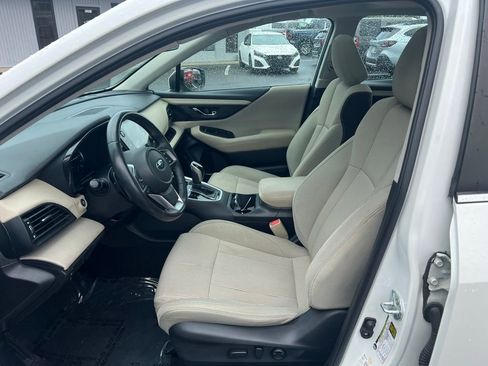 Used 2022 Subaru Legacy Premium AWD/4WD image 9