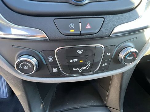 Used 2024 Chevrolet Equinox LS image 17