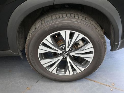 Used 2023 Nissan Rogue SV AWD/4WD image 15