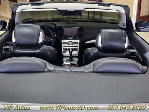 Used 2013 INFINITI G37 Convertible w/ Premium Pkg RWD image 16
