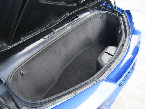 Used 2023 Chevrolet Corvette Stingray Preferred Conv w/ Z51 Performance Package RWD image 20