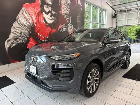 Used 2025 Audi Q6 e-tron Premium Plus w/ Premium Plus AWD/4WD image 1