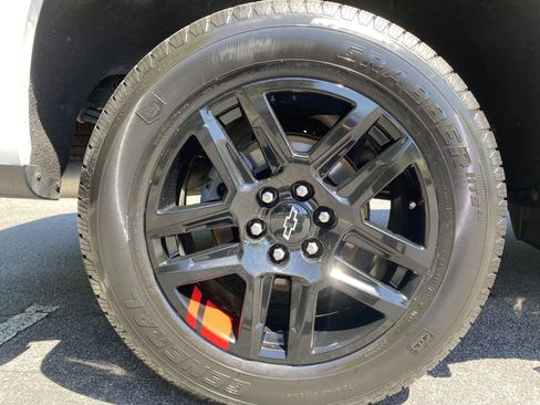 Used 2022 Chevrolet Silverado 1500 RST w/ Redline Edition AWD/4WD image 46
