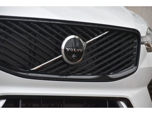 Certified 2026 Volvo XC60 B5 Plus w/ Protection Package Premier AWD/4WD image 9