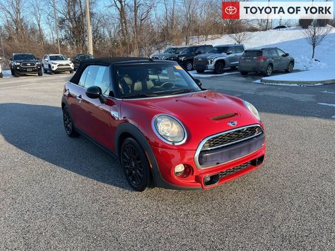 Used 2016 MINI Cooper S image 1