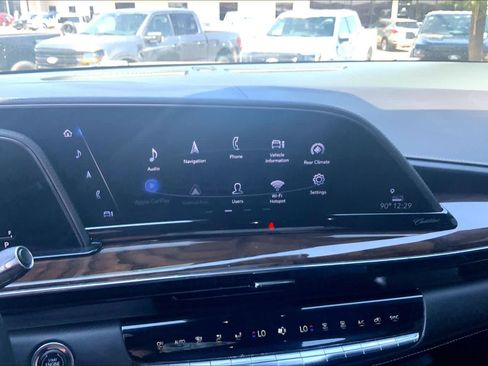 Used 2023 Cadillac Escalade Sport Platinum AWD/4WD image 34