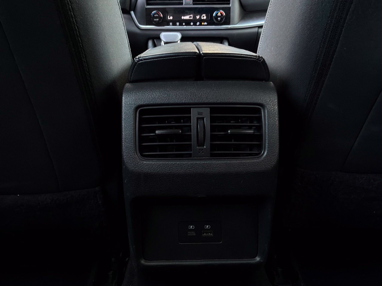 Used 2023 Nissan Rogue SV FWD image 13