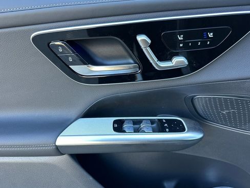 New 2025 Mercedes-Benz GLC 43 AMG 4MATIC image 13