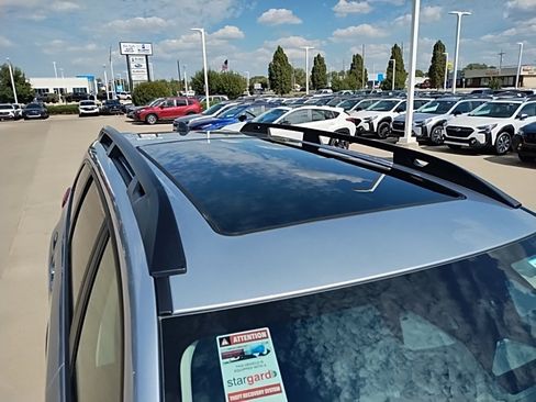 Used 2025 Subaru Ascent Bronze Edition image 6