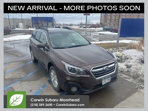Used 2019 Subaru Outback 2.5i Premium image 1