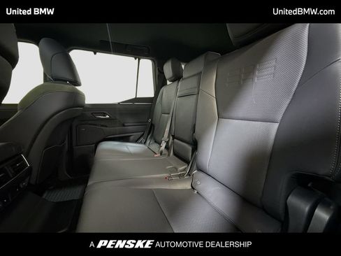 Used 2025 Lexus GX 550 AWD/4WD image 12