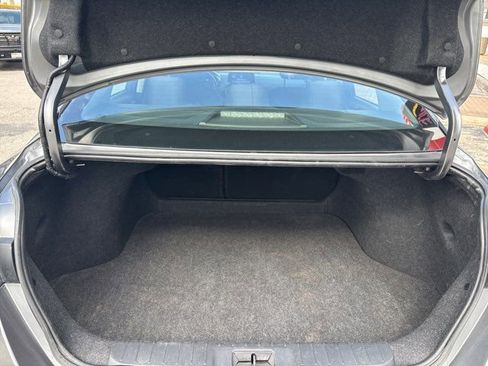 Used 2024 Nissan Sentra SV FWD image 12