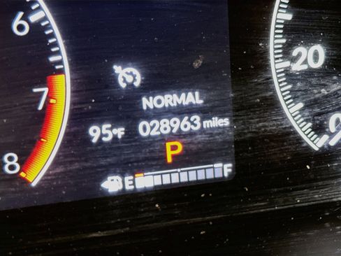 Used 2025 Honda HR-V Sport image 19