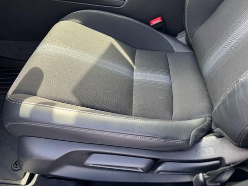 Certified 2025 Honda Civic Sport image 17