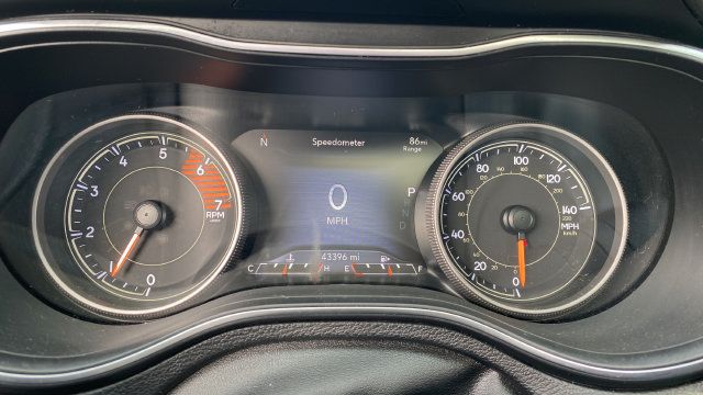 Used 2019 Jeep Cherokee Limited AWD/4WD image 17