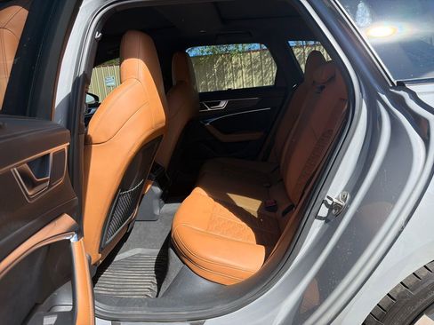 Used 2022 Audi RS 6 image 21