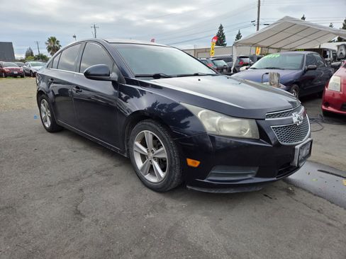 Used 2014 Chevrolet Cruze LT FWD image 4