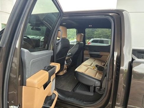 Used 2024 Ford F350 Lariat w/ Lariat Ultimate Package AWD/4WD image 6