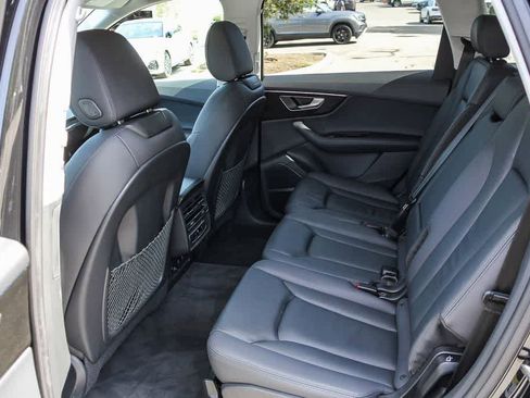 Used 2023 Audi Q7 Premium Plus w/ Premium Plus Package image 17
