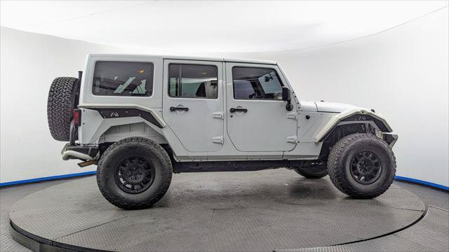 Used 2016 Jeep Wrangler Unlimited Rubicon AWD/4WD image 9