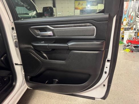 Used 2019 RAM 1500 Big Horn AWD/4WD image 16