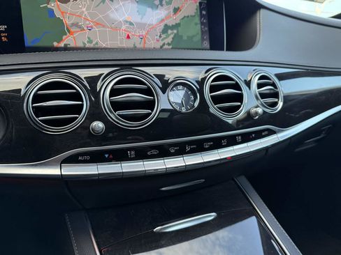 Used 2019 Mercedes-Benz S 450 Sedan image 24