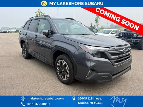 Used 2025 Subaru Forester Premium AWD/4WD image 1