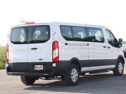 Used 2023 Ford Transit 350 XLT RWD image 9