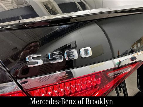 Certified 2023 Mercedes-Benz S 580 4MATIC Sedan image 34