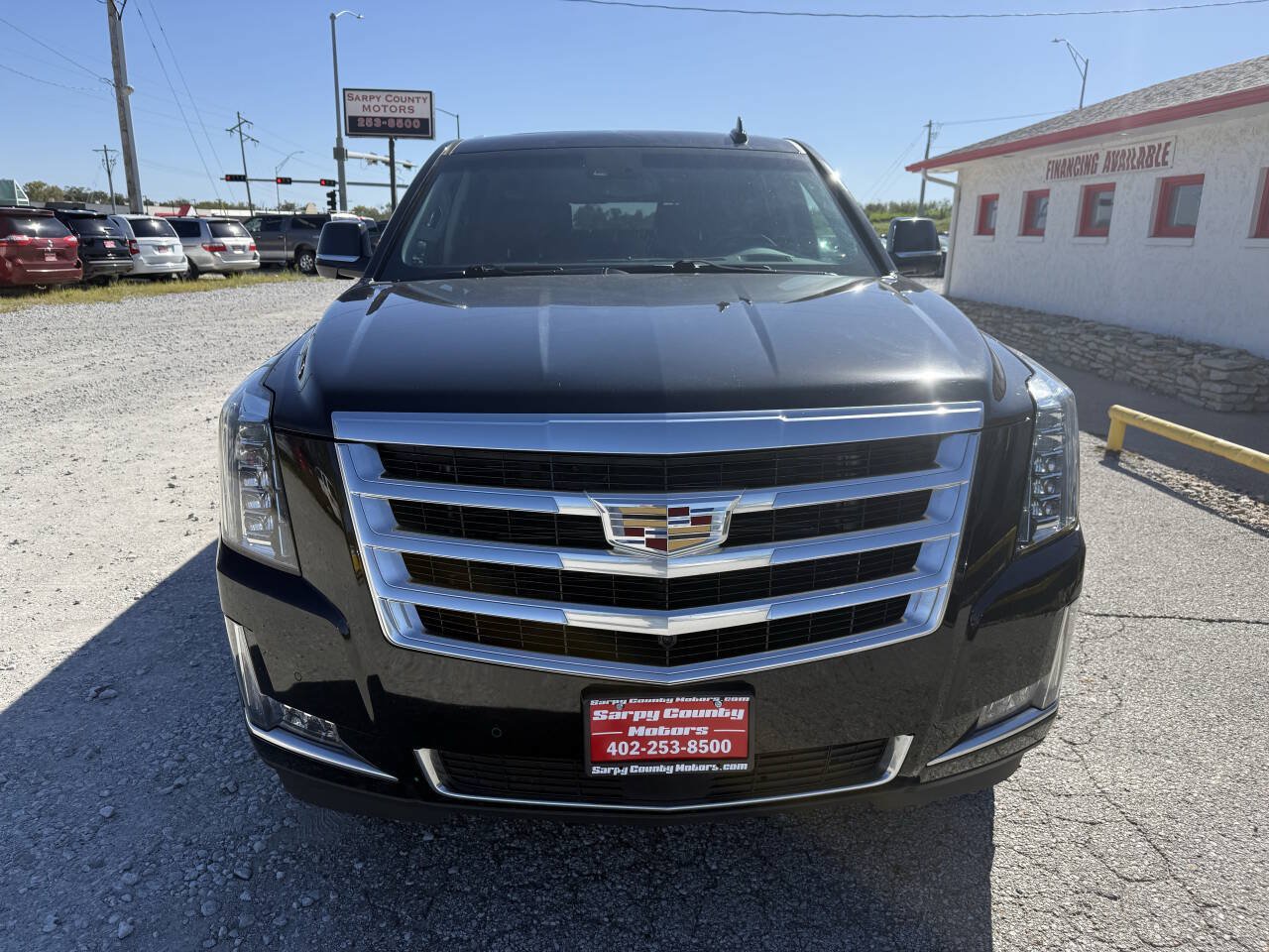 Used 2017 Cadillac Escalade ESV Premium Luxury AWD/4WD image 2