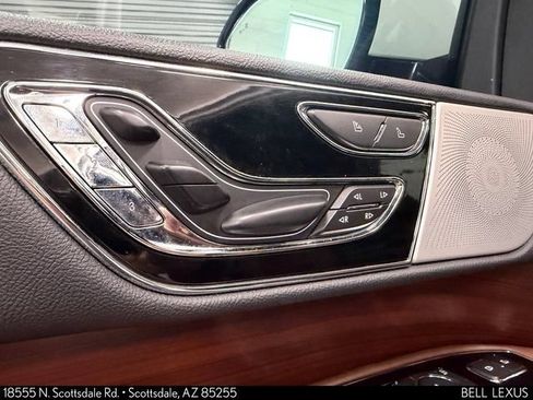 Used 2023 Lincoln Navigator Reserve AWD/4WD image 17