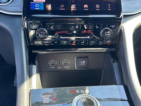 New 2025 Jeep Grand Cherokee Limited image 14