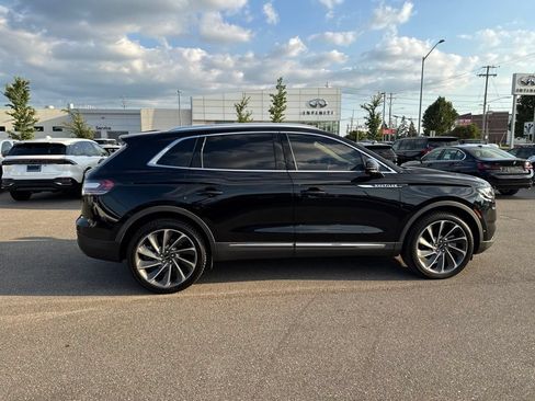 Used 2022 Lincoln Nautilus Reserve w/ Equipment Group 202A AWD/4WD image 6