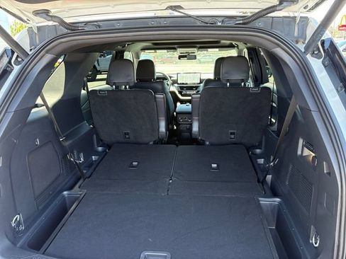 Certified 2025 Ford Explorer ST AWD/4WD image 18