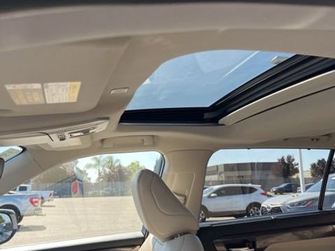 Used 2023 Toyota Highlander Limited FWD image 14