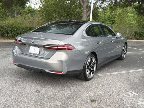 Certified 2025 BMW 540i xDrive AWD/4WD image 4