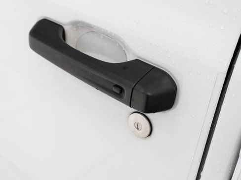 Used 2022 Jeep Wrangler Unlimited Sahara w/ Cold Weather Group image 8