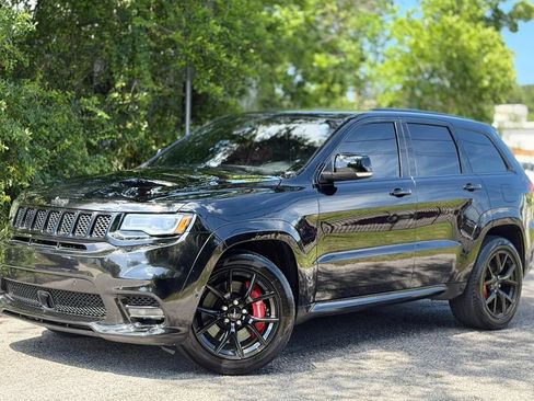 Used 2019 Jeep Grand Cherokee SRT AWD/4WD image 5