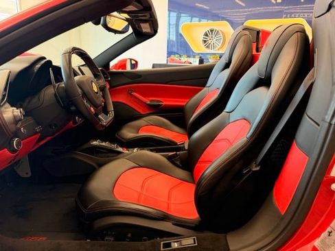 Used 2018 Ferrari 488 Spider RWD image 22
