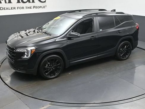 Used 2023 GMC Terrain SLE w/ Driver Convenience Package FWD image 43