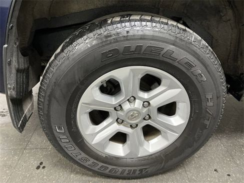 Used 2020 Toyota 4Runner SR5 image 33