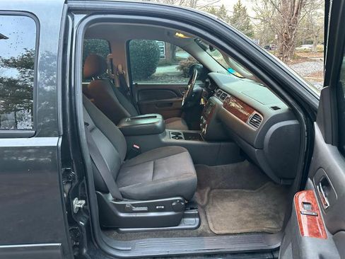 Used 2011 Chevrolet Tahoe LS w/ Convenience Package image 38