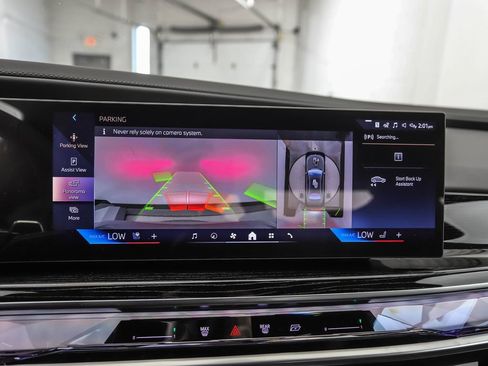 New 2026 BMW 750e xDrive w/ Executive Package AWD/4WD image 19
