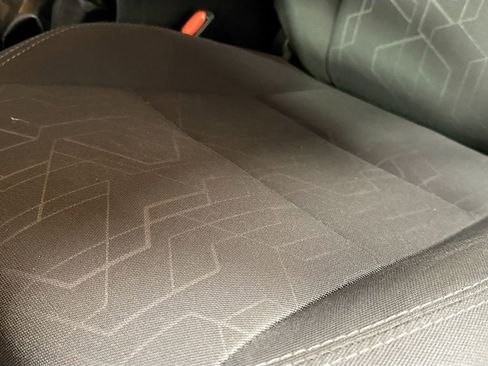 Used 2017 Toyota Tacoma TRD Off-Road w/ Premium & Technology Package image 16