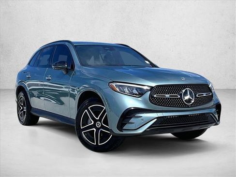 Used 2026 Mercedes-Benz GLC 300 image 12
