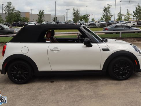 Used 2024 MINI Cooper Convertible w/ Signature Upholstery Package FWD image 2