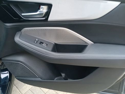 Used 2023 Acura MDX SH-AWD image 28