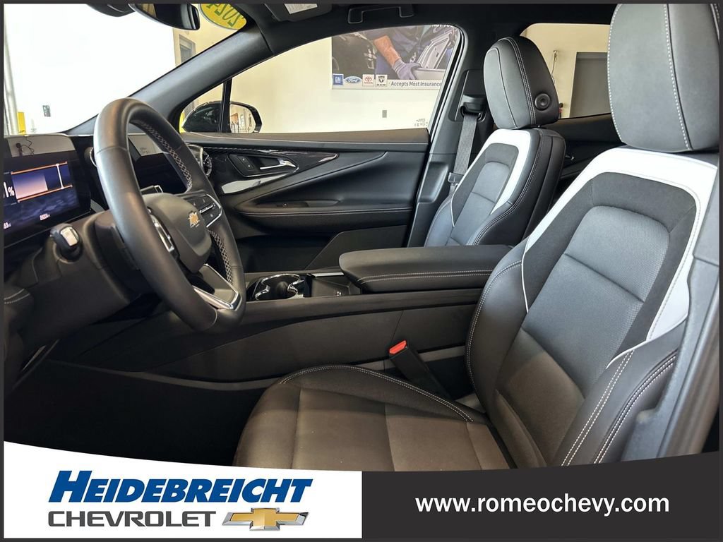 Used 2024 Chevrolet Blazer EV LT AWD/4WD image 13