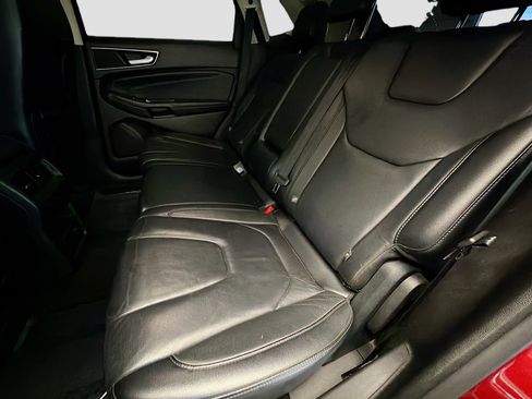 Used 2016 Ford Edge Titanium w/ Technology Package image 12
